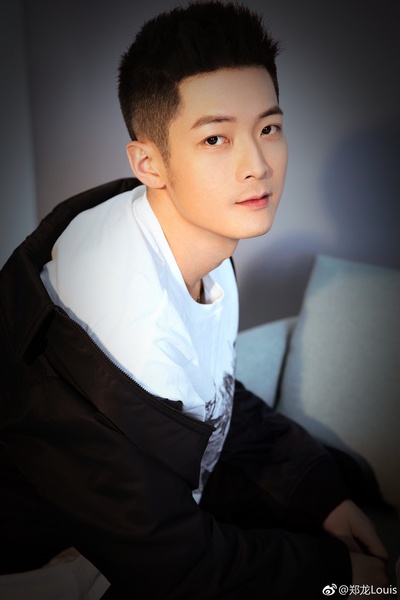 郑龙的写真-微博写真