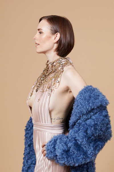 艾伦·阿黛尔的写真