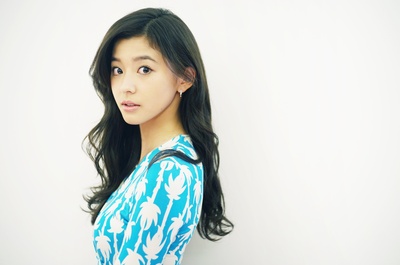 朝比奈彩的写真