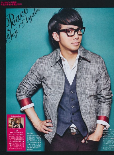 绫部祐二的写真-FINEBOYS 2012年3...