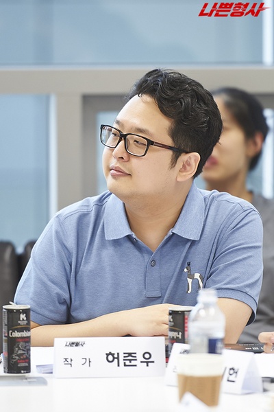 许俊宇的写真-坏刑警 나쁜형사 (201...