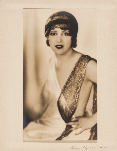 埃斯特尔泰勒的写真