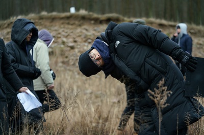 钟青的写真-《惹不起的殿下大人》...