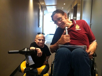 威勒·特耶的写真-Little me遇上大毛怪～