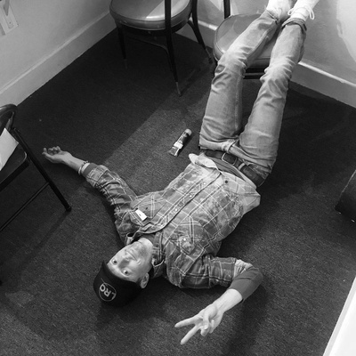 杰森·玛耶兹的写真