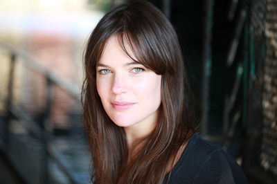 凯蒂·麦吉尼斯的写真