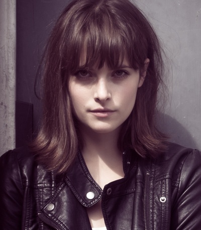 汉纳·布里特兰德的写真