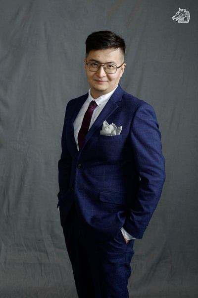 陶比科·尼扎米丁的写真