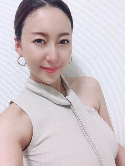 松下纱荣子的写真