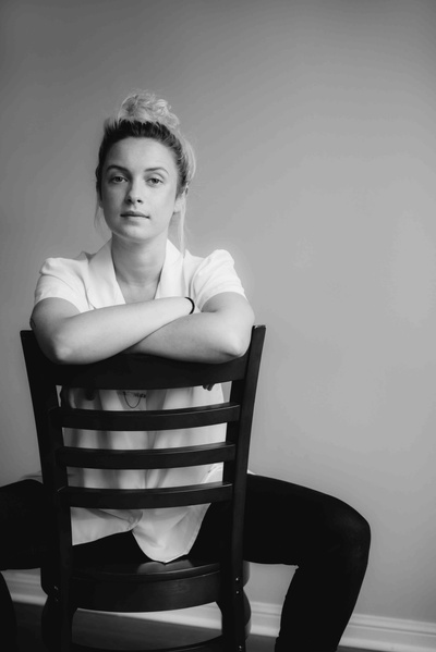 莎拉·斯维尔的写真