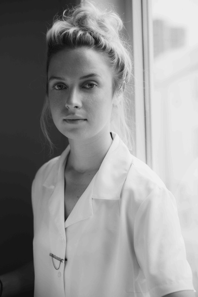 莎拉·斯维尔的写真