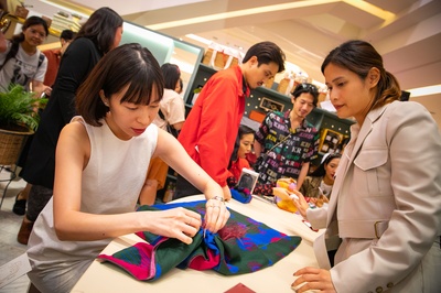 帕查·朋皮雷亚的写真