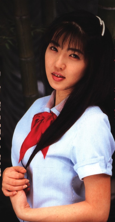 小鸠美爱的写真