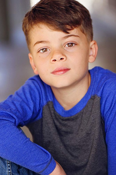 布雷肯·梅里尔的写真