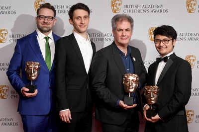 宾-汉·图的写真