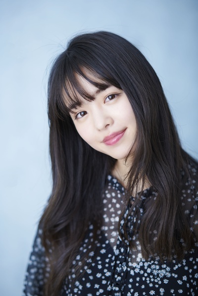 横田真悠的写真