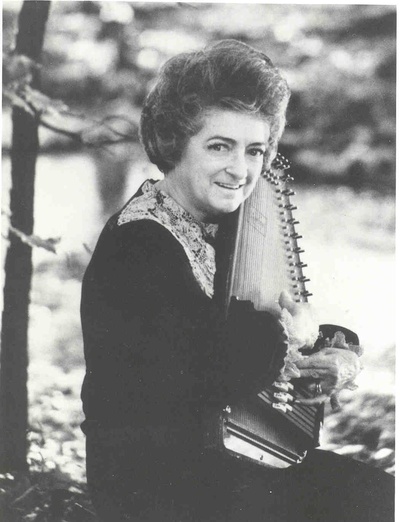 Mother Maybelle Carter的写真