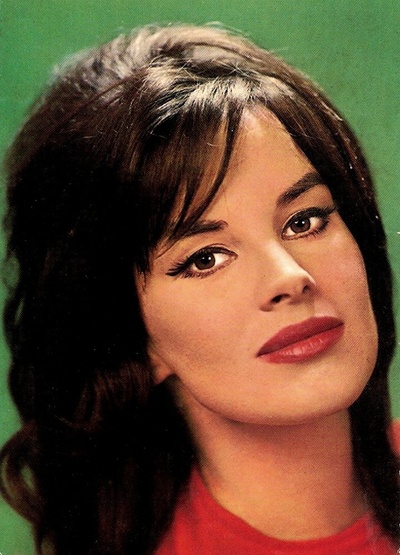 安东内拉·卢瓦尔迪的写真