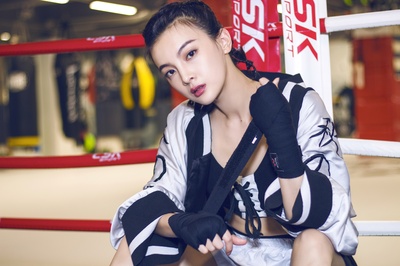 杨杏的写真-杨杏运动