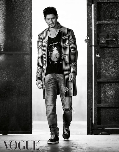 迈赫什·巴布的写真