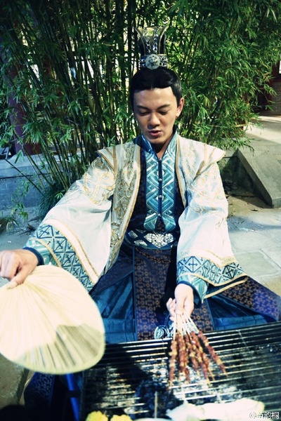 苗韵桐的写真-微博照片