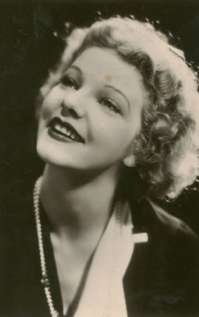 爱丽莎·兰迪的写真