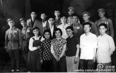 马秉煜的写真-1964年演话剧《霓虹...