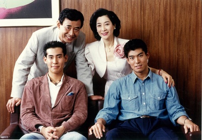 高岛忠夫的写真-（前列左から）高嶋政...