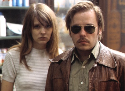 劳拉·汤克的写真