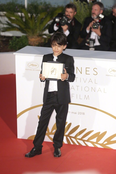 扎因·拉费阿的写真