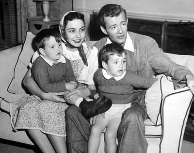 罗伯特·沃克的写真-Jennifer Jones and R...