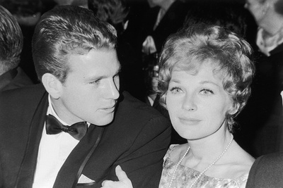 乔安娜·摩尔的写真-Joanna Moore and Ry...