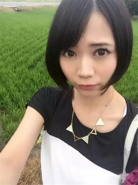 绿川静香的写真