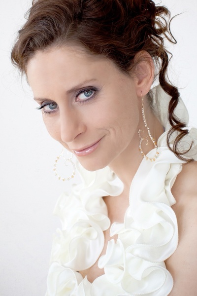 琵雅·道韦斯的写真