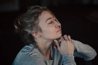 迪尔德丽·穆林斯的写真