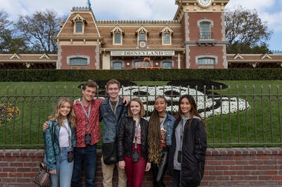 乔丹·阿尔萨斯的写真