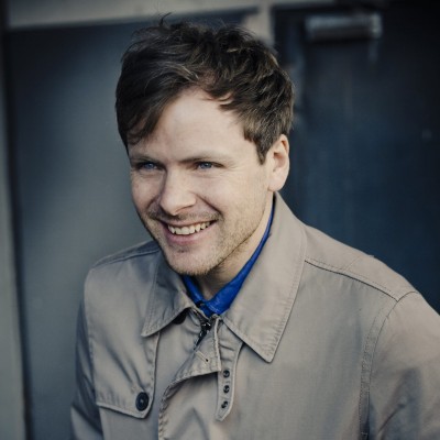 尼可拉斯·瑞肯的写真