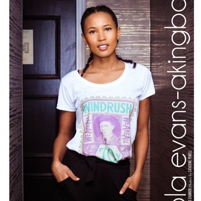 福拉·埃文斯·阿金博拉的写真