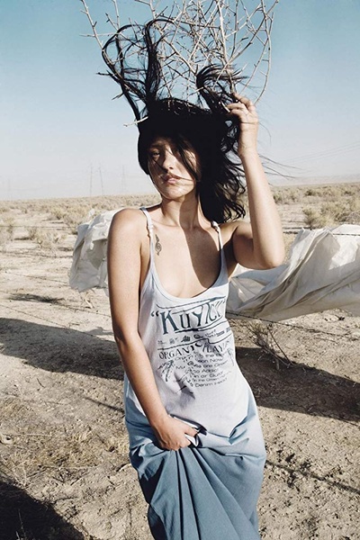 艾莉亚·马佐尔夫的写真