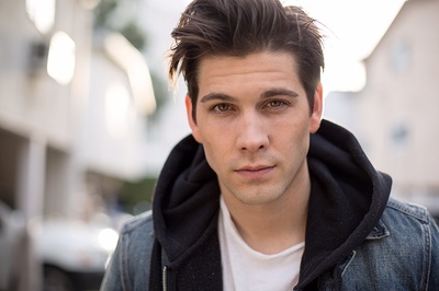 凯西·乔恩·戴德瑞克的写真