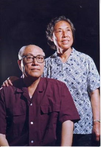 傅英杰的写真-吕宪昌和夫人傅英杰在...