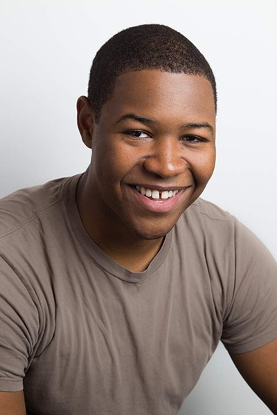 卢克·坦尼的写真