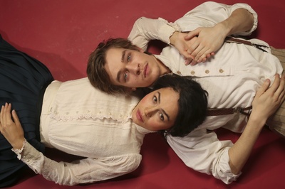 托马斯·埃尔姆斯的写真