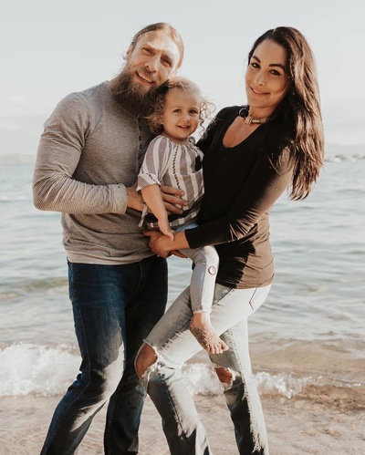 丹尼尔·布莱恩的写真