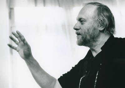 扬·特洛尔的写真