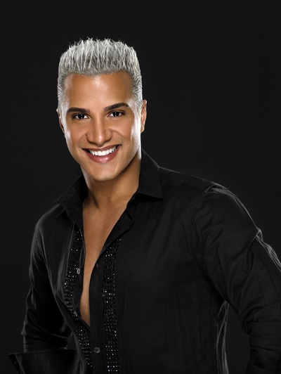 杰伊·曼努埃尔的写真