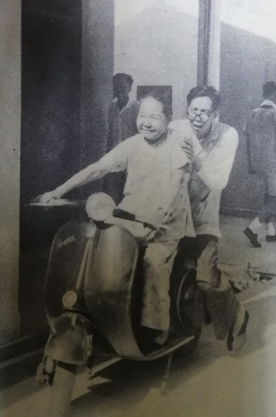 陶三姑的写真-三姑：「泉哥，你坐穩...