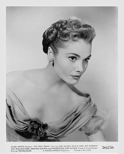 费利西亚·法尔的写真