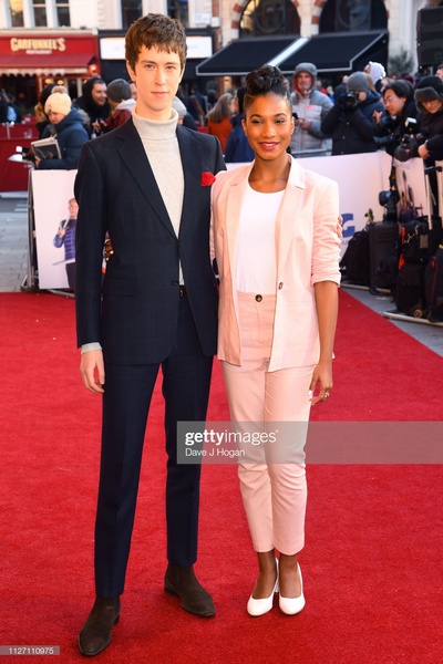 安格斯·里的写真