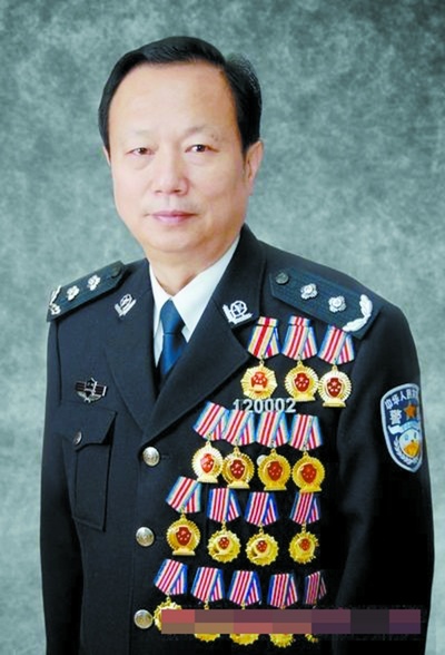 王仲刚的写真-http://news.ifeng.com/...